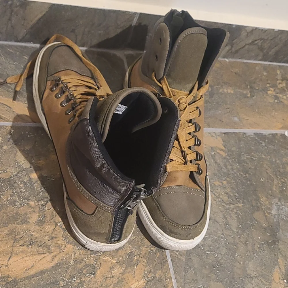 Men's Umionzbsy size 10.5 mini boots & zip line - Picture 6 of 8